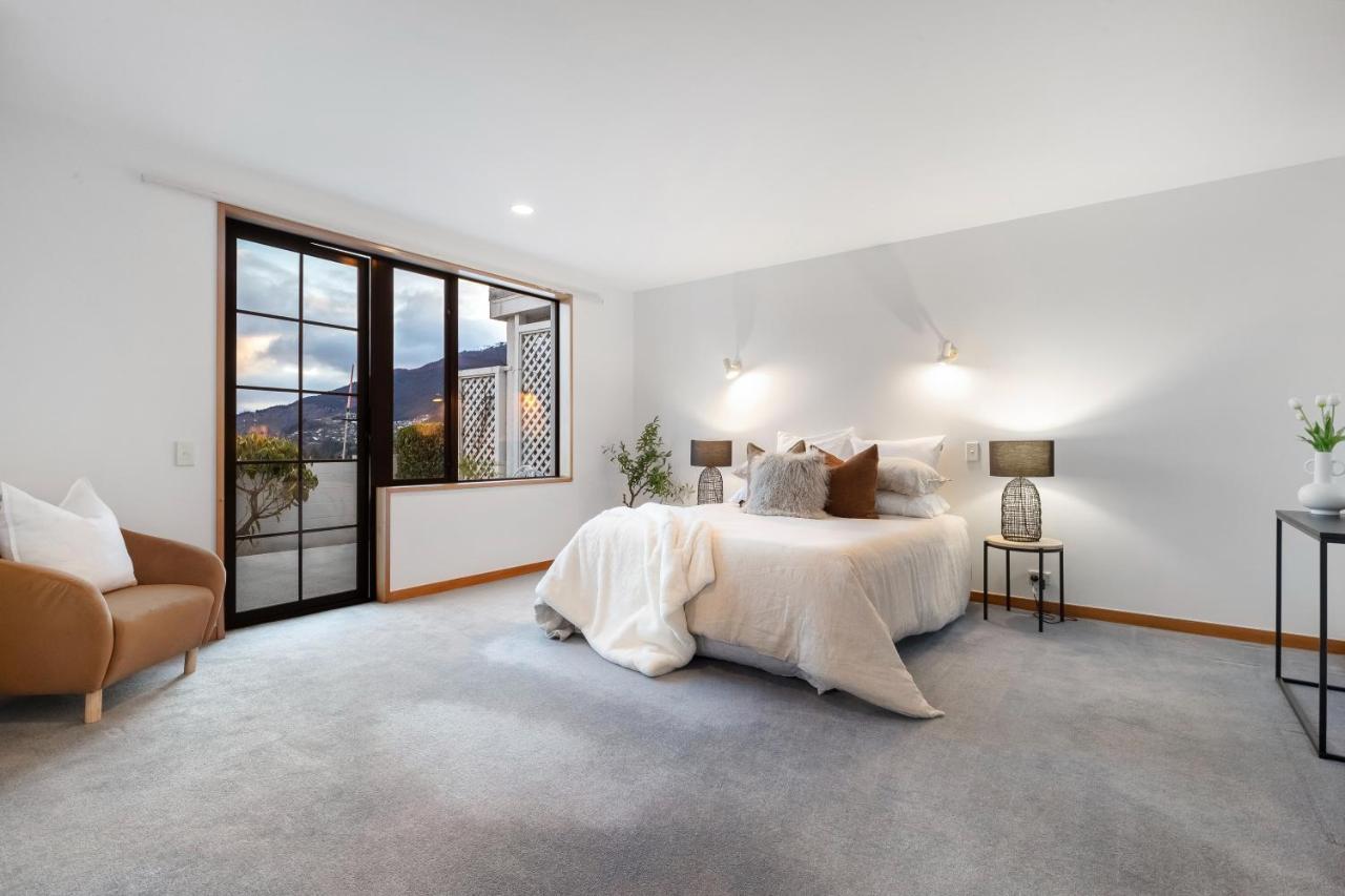 Villa Panoramic Views - 10 Minutes Walk To Town Queenstown Exterior foto